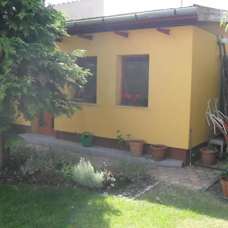 Ujkishaz - Apartament Budapesta