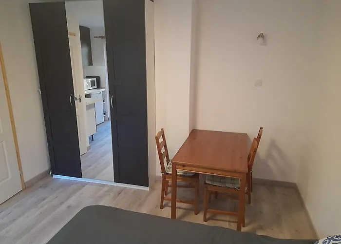 Ujkishaz - アパート ブダペスト