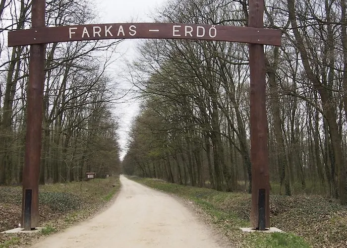 アパート Ujkishaz -