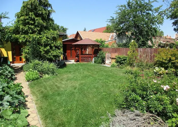 Ujkishaz - Apartment *