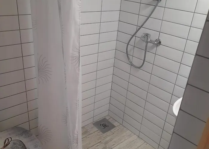 Ujkishaz - Budapest